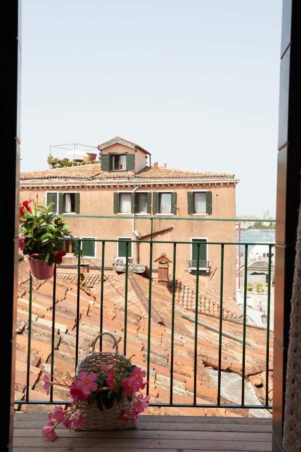 Acqua - Attico Con Terrazza Appartement Venetië Buitenkant foto